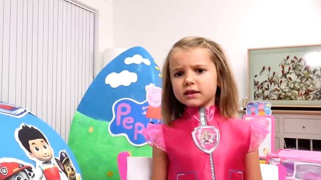 Мисс Кэйти и Мистер Макс (Miss Katy) Макс и Кэти притворяются, что играют с гигантскими яйцами-сюрпр