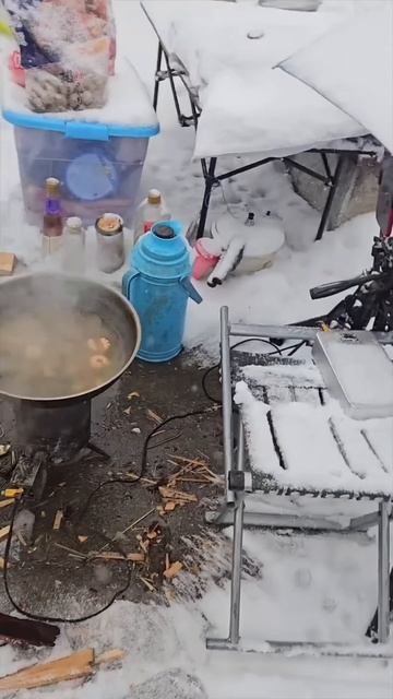 Unique Cooking Method in Snowy Regions #shortsvideo