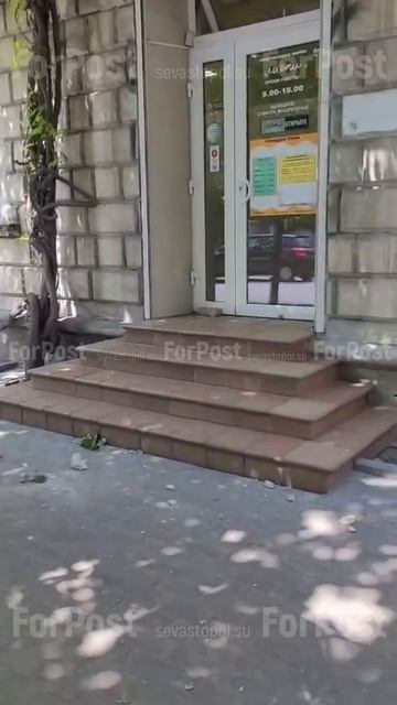 В центре Севастополя рассыпается ОКН