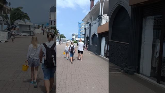 03.06.2025 Лазаревское. Центральная набережная