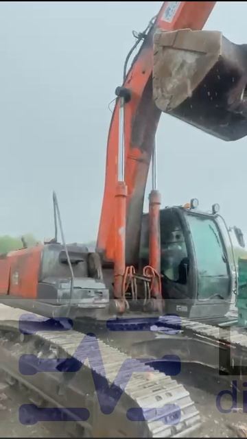 HITACHI 330. Замена насоса, перебока, регулировка давления. Экскаватор ожил.