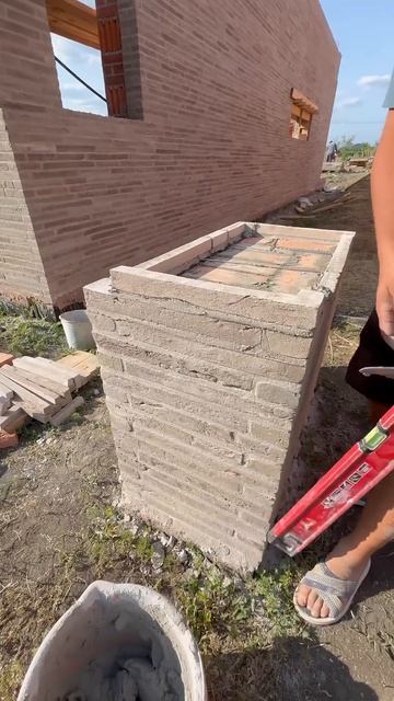 Кладка 520-го  пиленного ригеля #shorts #стройка #baustelle #ригельныйкирпич #прораб #немцы #дом