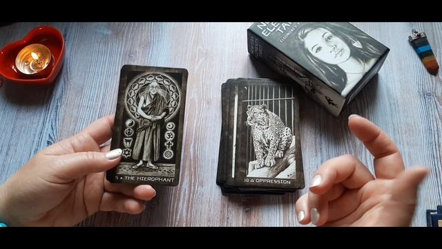 ♠️Моя колекція чорно-білих колод♠️Black and white tarot decks♠️