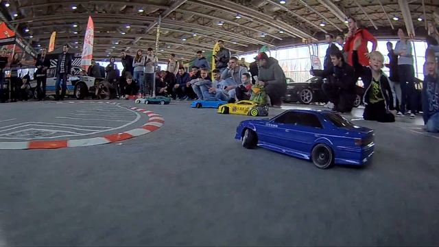 Дрон снимает Дрифт РС модели, выставка дрифт экспо.