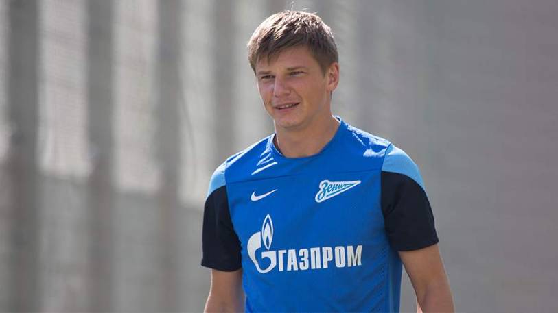 ФК «Зенит» продлил контракт с Аршавиным