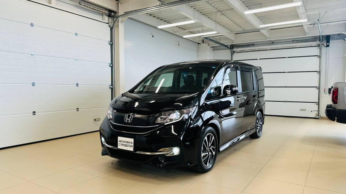 Honda Stepwgn, 2015 год