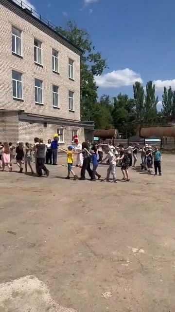 Колбико поздравила детей-сирот