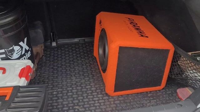 Сабвуфер DL Audio Piranha 10A v.2 Orange 🍊 в Lada Vesta Sport