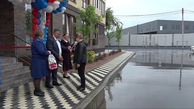 В Ильском квартиры получили двенадцать молодых людей, оставшихся без попечения родителей