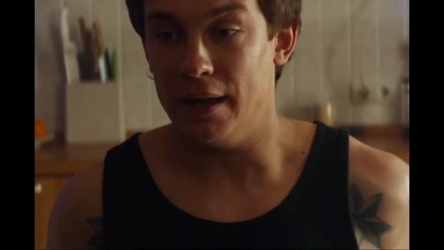 Парень забрал деньги, сериал жиза