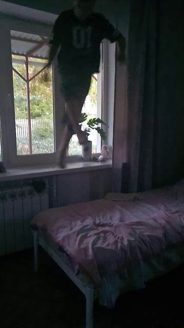 VID_20250603_214600.mp4
