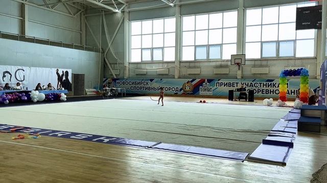 ПЕРВЫЕ СОРЕВНОВАНИЯ С ОБРУЧЕМ