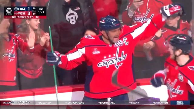 Овечкин оформил хет-трик против "Ойлерз"!