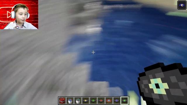 Minecraft на Den Play PRO ! КУДА ЄТО Я ПОПАЛ ?