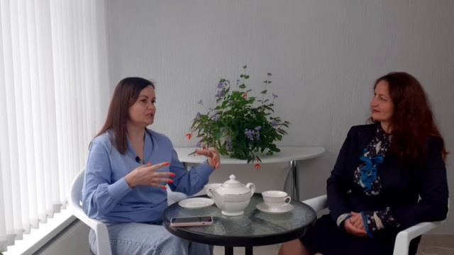 Как у тебя получается всегда смело действовать?
Душевные беседы Танюши Ковалик и Настеньки Галицыной