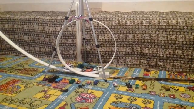 Роберт И Никита автобус технопарк на треке hot weels мертв