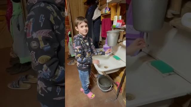 VID_20250603_093600_234.mp4