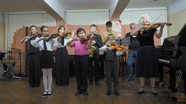 Эстрадный ансамбль День Победы.mp4