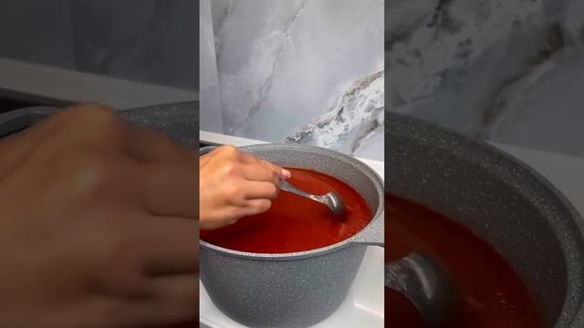 🥫🍴 Такая БАНОЧКА помидоров, будет КСТАТИ на любой праздник, скорей СОХРАНЯЙТЕ рецепт