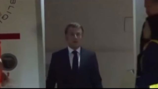 Мужчины не будьте как макрон.
 Отстаивайте свои права!