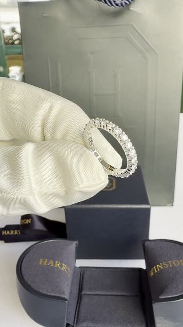 обручальное кольцо  Harry Winston