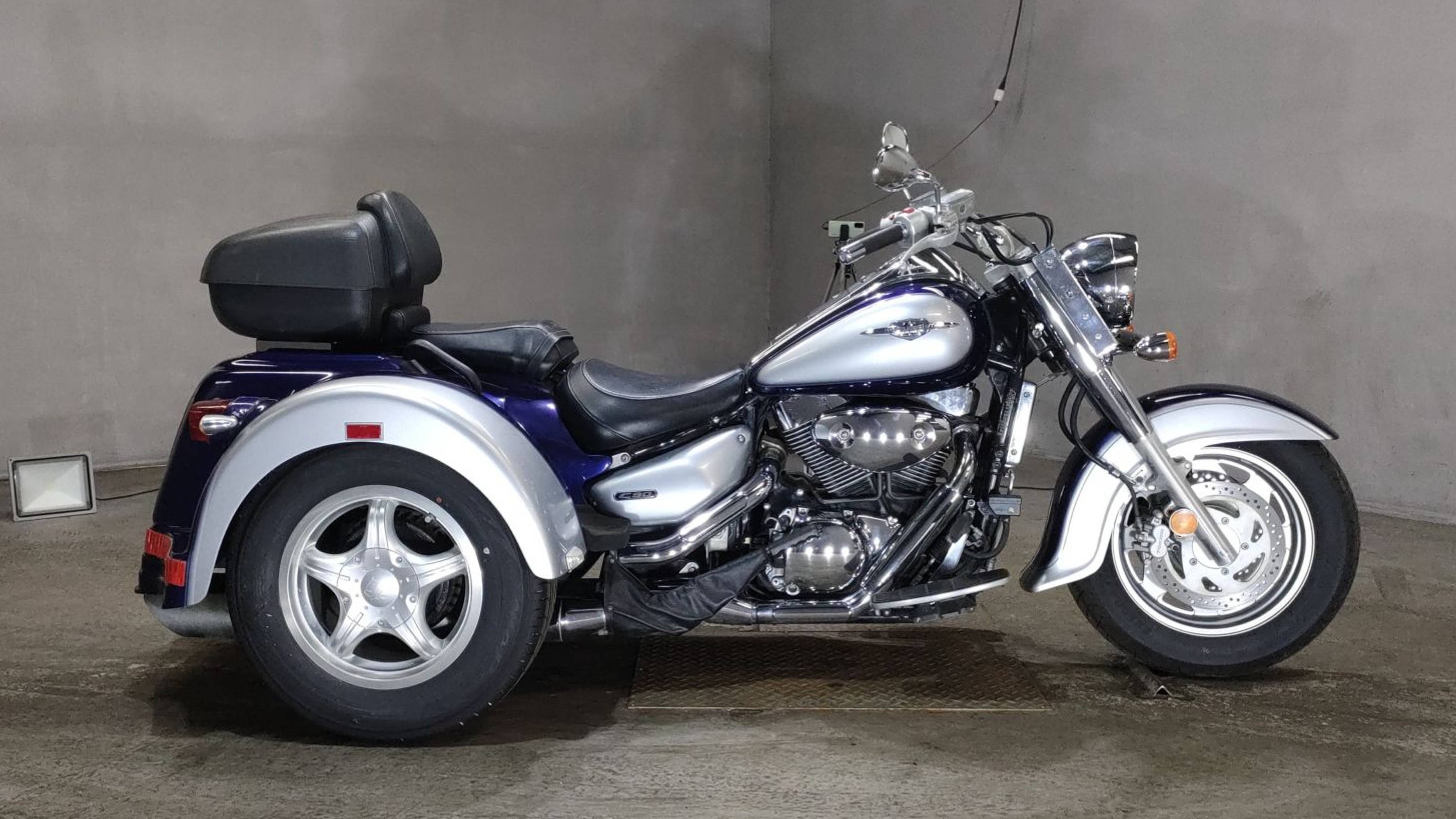 Видеообзор Suzuki Boulevard C90 Trike 1500 2011