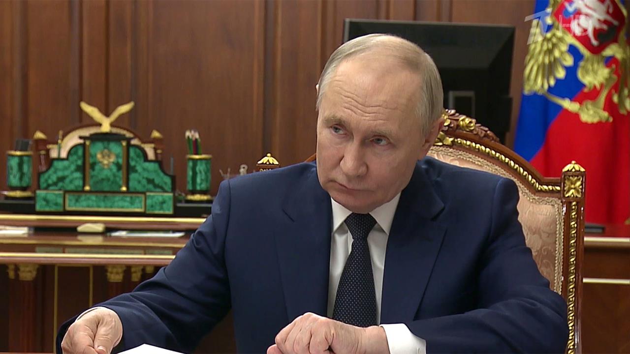 Владимир Путин в Кремле встретился с главой Минприроды Александром Козловым