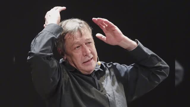 ЕФРЕМОВ ПОДПИСАЛ КОНТРАКТ, ВАЙКУЛЕ ПРИГЛАСИЛА НА СВОЙ ФЕСТИВАЛЬ, УСПЕНСКАЯ РАЗОЗЛИЛАСЬ НА ПУГАЧЕВУ