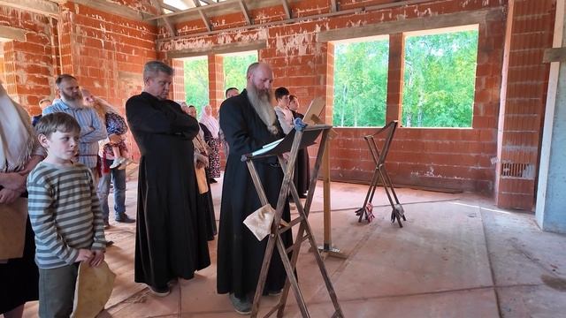 ПОДДЕРЖИМ СТРОИТЕЛЬСТВО ХРАМА  ВМЕСТЕ!