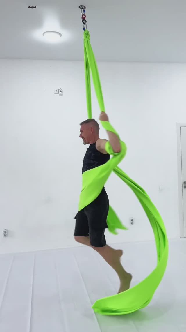 ПОЛОТНО ДЛЯ ВОЗДУШНОЙ ГИМНАСТИКИ PRO ОТ YOGURU