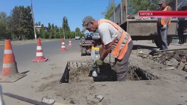 ТК "Родной". Специалисты коммунальных служб Кировска ведут работы по благоустройству города