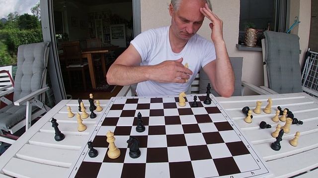 Питер Круг представляет 4 своих шахматных этюда