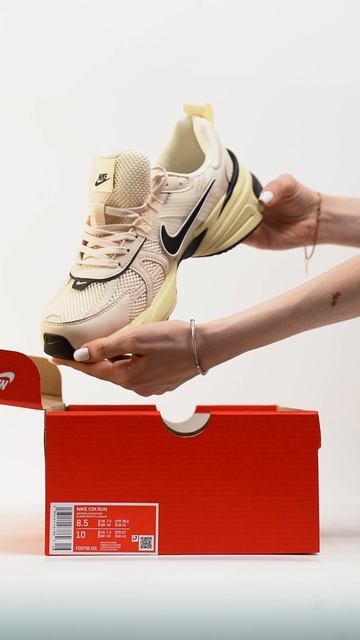 Кроссовки Nike V2K RUN