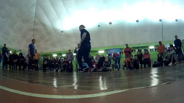 Юный Чемпион / Ваня Только так vs ? / Мэджик vs Хилл