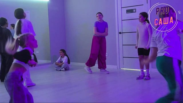 Танцы. Дети. Музыка. Развитие детей. Будь светом для себя! Хип-хоп. Школа танцев.