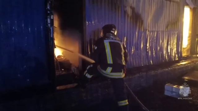 🔥Строительный рынок горит в Новой Москве на площади 400 кв. метрах🔥
