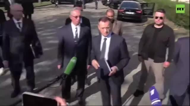 "На каком языке велись переговоры? Угадайте с трёх раз. На русском!", — Мединский. Российская дел...