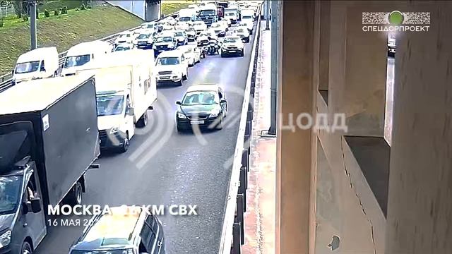 Очередной шныряльщик между рядов 🤬