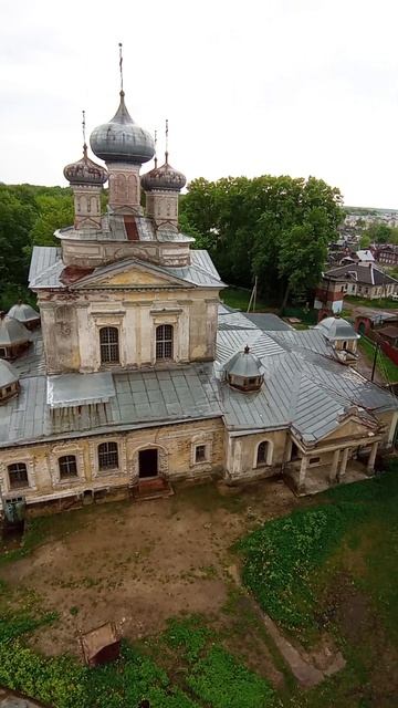 Осташков. Воскресенская церковь
