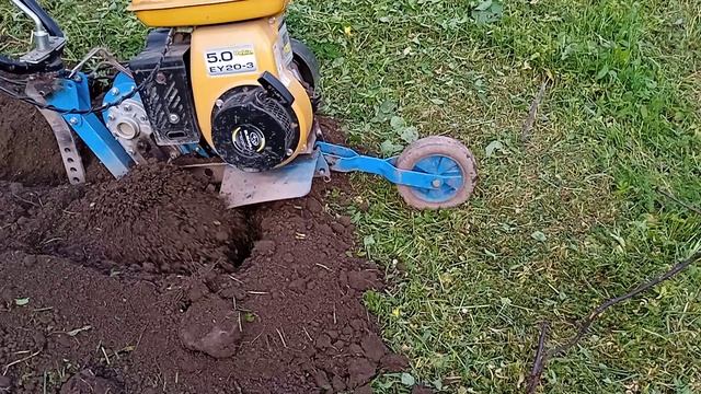 Работа мотокультиватором Нева по целине