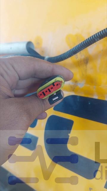 DIECI Samson AgryMax 75.10. 2016г. Стрела не работает на вилах. Датчик перегрузки новый.