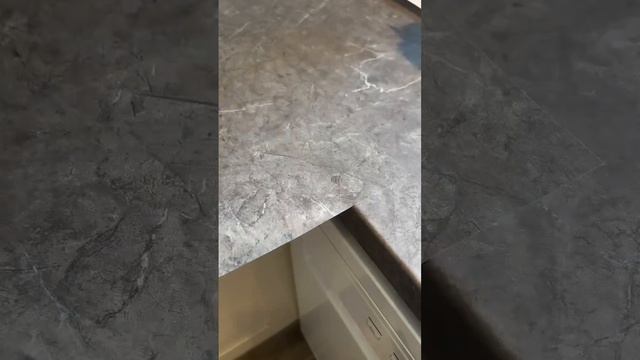 Как затянуть кухню винилом