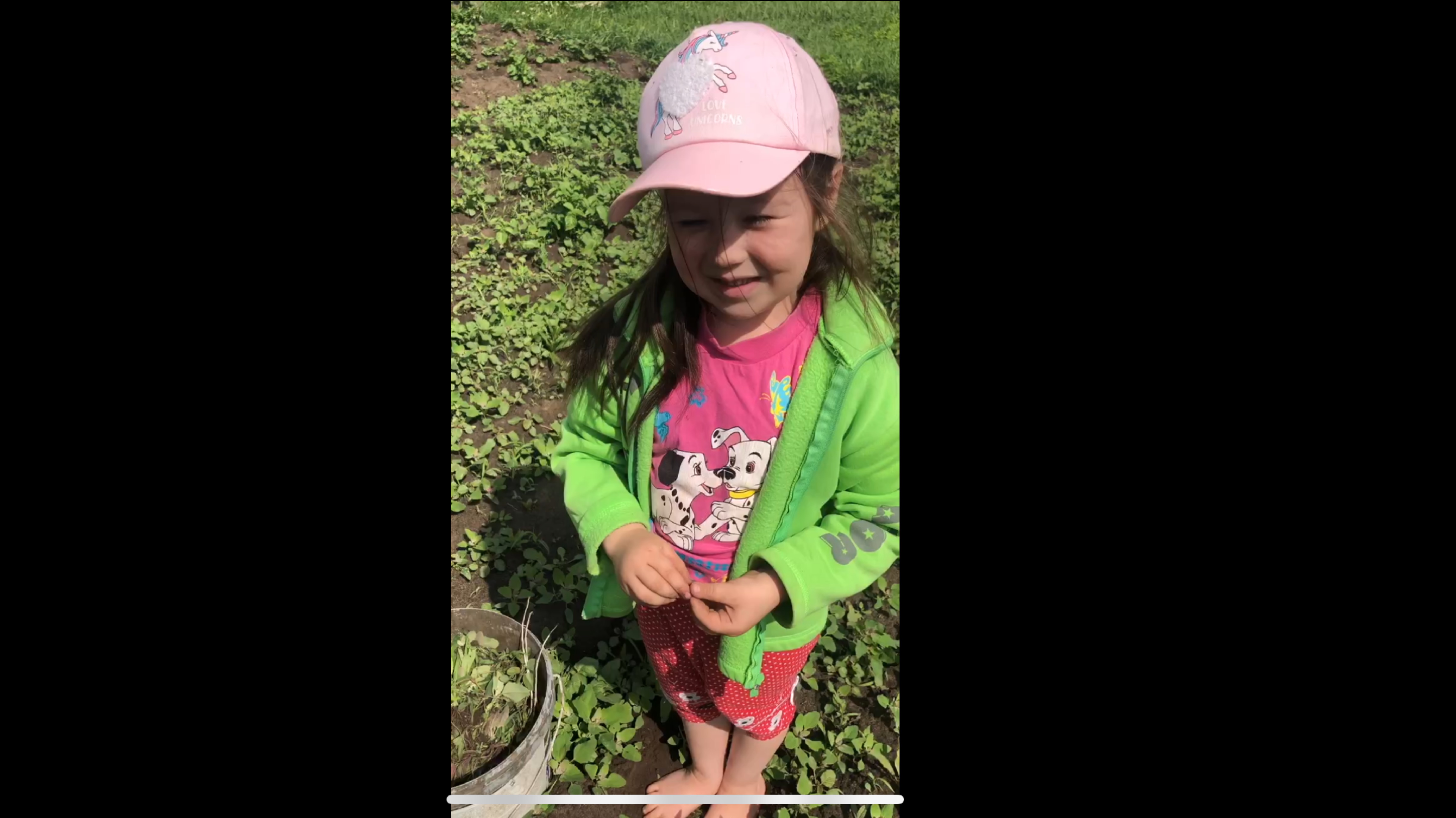 Помощь бабушке🥹🩷 видео для детей👼🏻