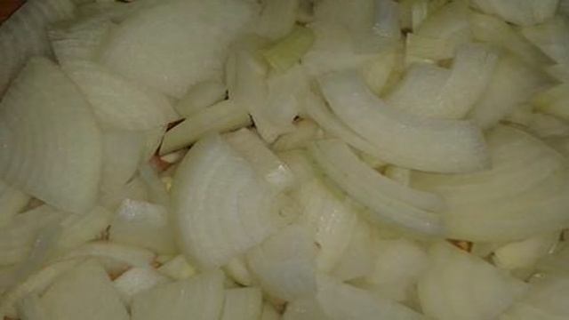 Карп, запеченный в сметане
