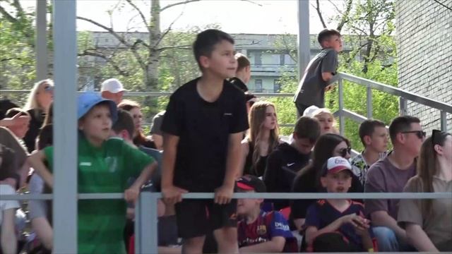 (2.06.2025) Юные футболисты Комсомольска встретились на поле с соперниками из Сахалинской области
