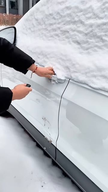 Open a Frozen Car Door Easily #shortsvideo