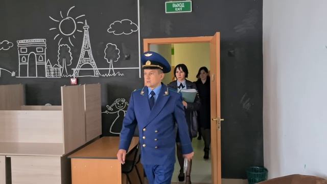 В Башкирии прокуратура проверяет приют после видео с издевательствами подростка над малышом
