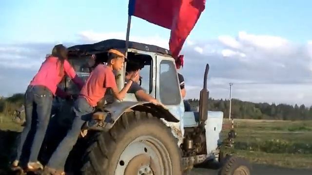 Едем в соседнее село на дискотеку