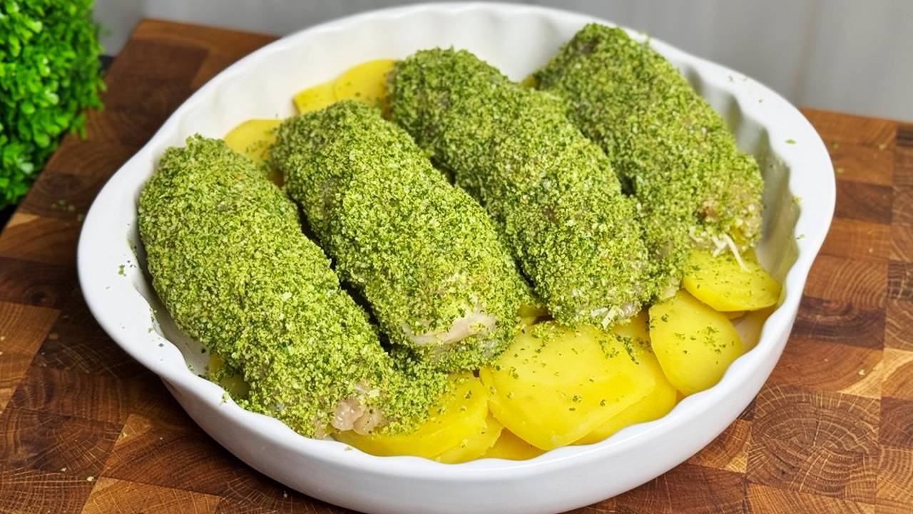 Куриные рулетики в базиликовой панировке – эффектный ужин для гостей за 30 минут!