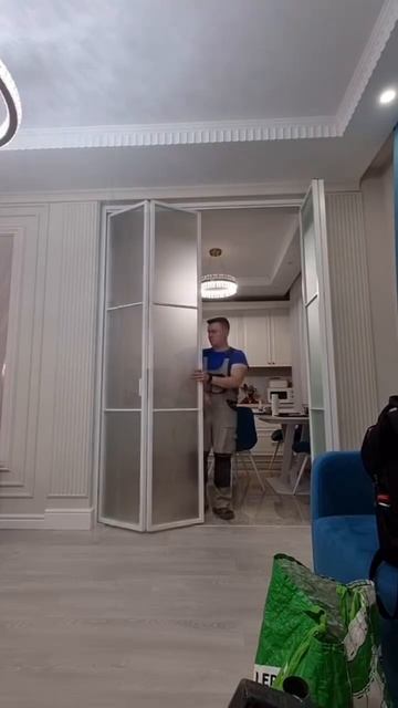 БЕЛЫЕ ПЕРЕГОРОДКИ С МЕХАНИЗМОМ КНИЖКА